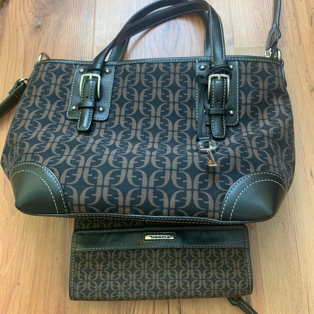 Beautiful Fossil Handbag/crossbody matching wallet